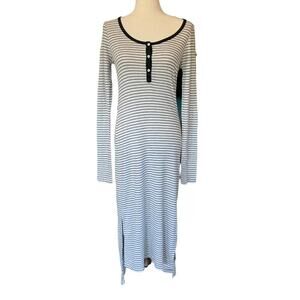 LA Made maxi dress Henley type. Long‎ sleeve. Longer in back size medium